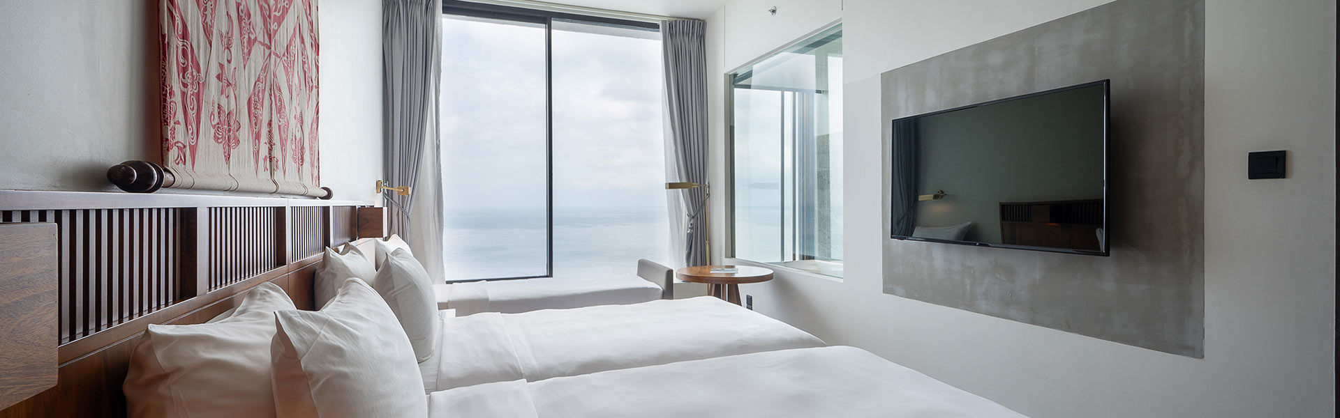 Superior Room + View Bath