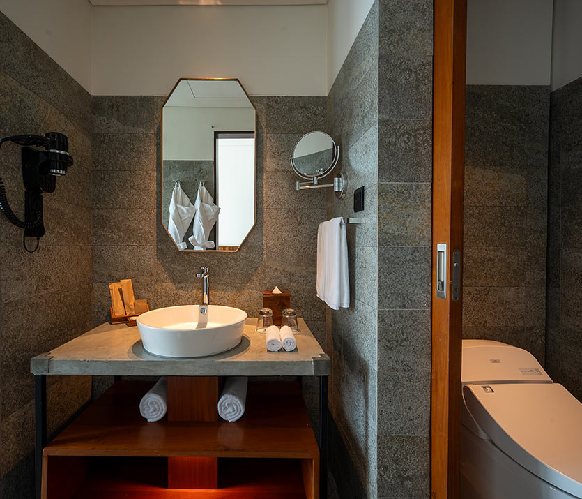 Superior Room + View Bath