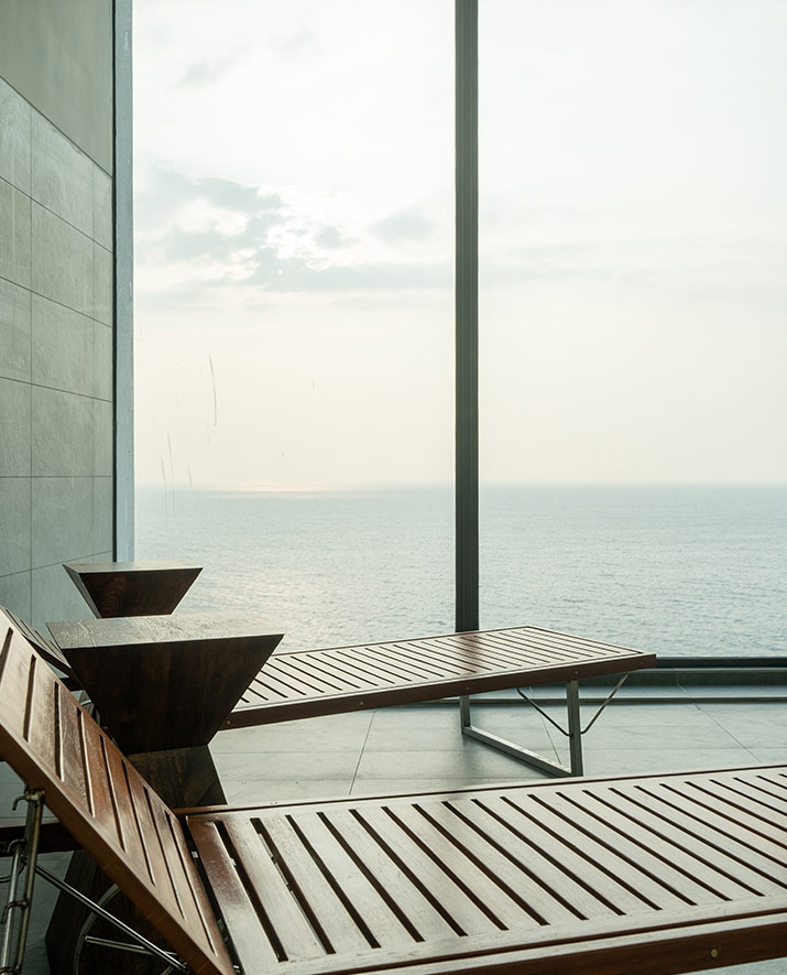 Sauna and Jacuzzi